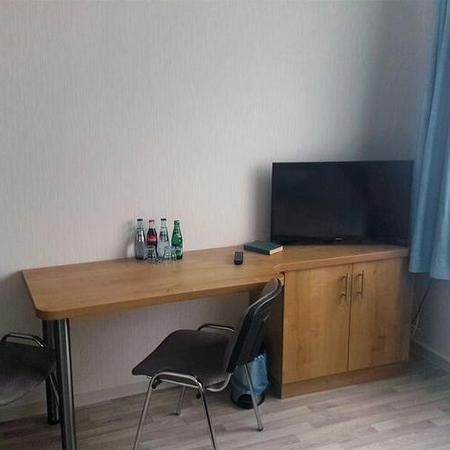Doppelbettzimmer | Schreibtisch